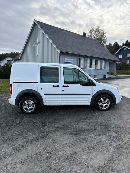 Ford Transit Connect 4 of 11