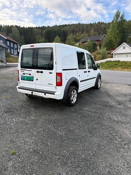 Ford Transit Connect 5 of 11