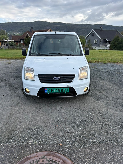 Ford Transit Connect 2 of 11