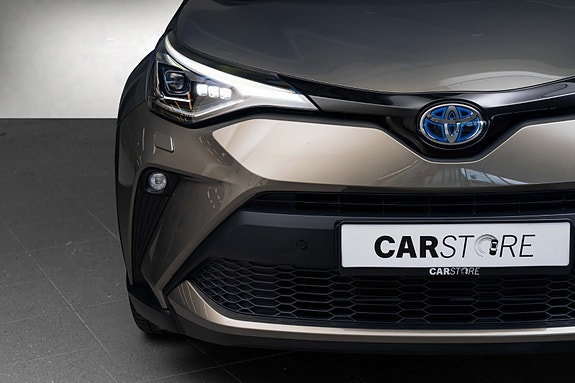 Toyota C-HR 5 of 25