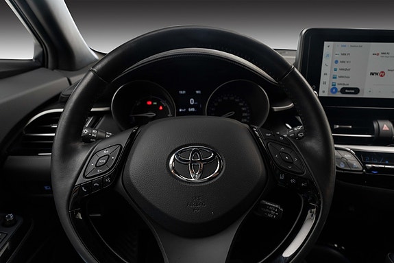 Toyota C-HR 11 of 25