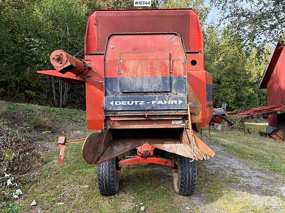 Deutz Fahr  M 660 skurtresker 7 of 26