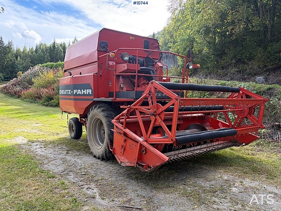 Deutz Fahr  M 660 skurtresker 2 of 26