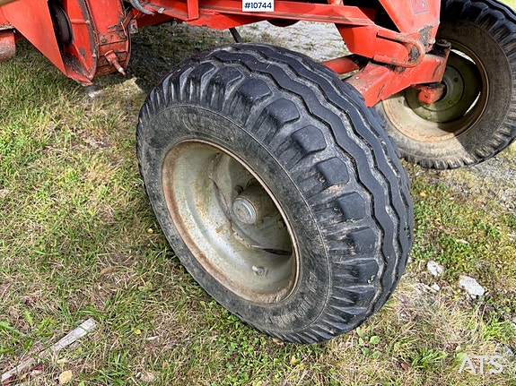 Deutz Fahr  M 660 skurtresker 23 of 26