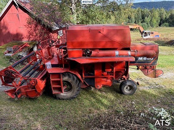 Deutz Fahr  M 660 skurtresker 5 of 26