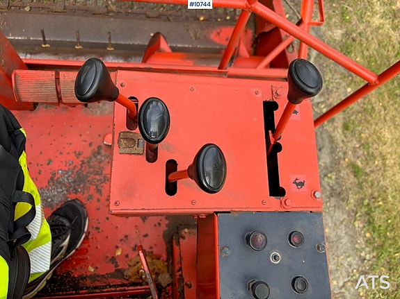 Deutz Fahr  M 660 skurtresker 10 of 26