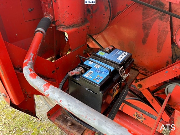 Deutz Fahr  M 660 skurtresker 13 of 26