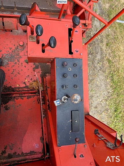 Deutz Fahr  M 660 skurtresker 19 of 26