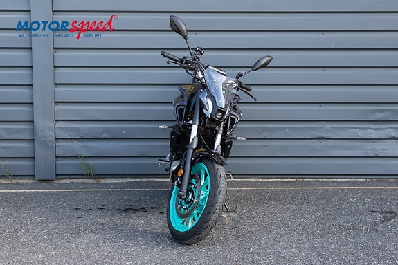 Yamaha MT-07 3 of 8