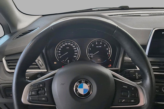 BMW 225xe 7 of 15
