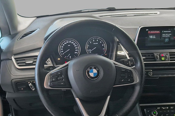 BMW 225xe 6 of 15