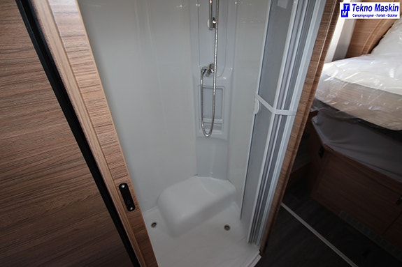 Weinsberg CARASUITE 700 DX 10 of 24