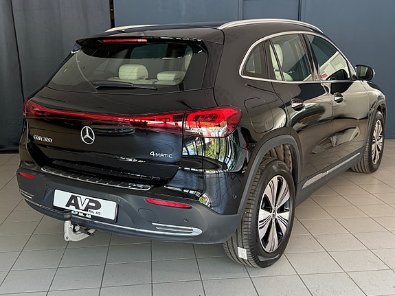 Mercedes-Benz EQA300 7 of 30