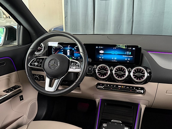 Mercedes-Benz EQA300 30 of 30