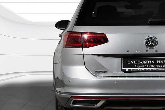 Volkswagen Passat Alltrack 3 of 26