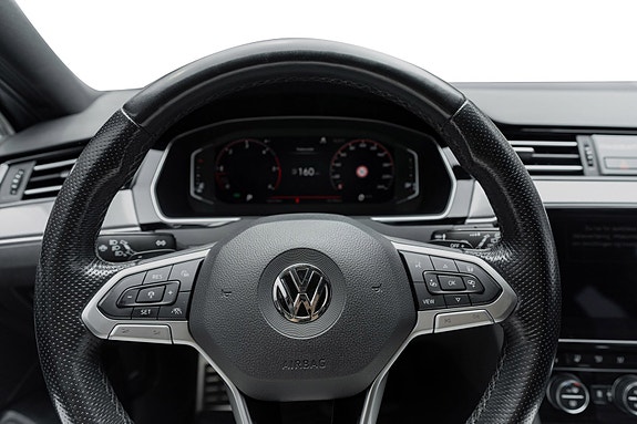 Volkswagen Passat Alltrack 13 of 26