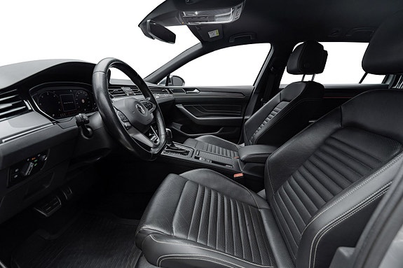 Volkswagen Passat Alltrack 9 of 26