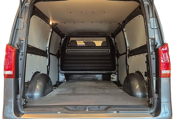 Mercedes-Benz Vito 119 21 of 30