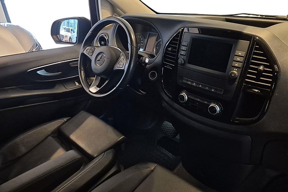 Mercedes-Benz Vito 119 23 of 30