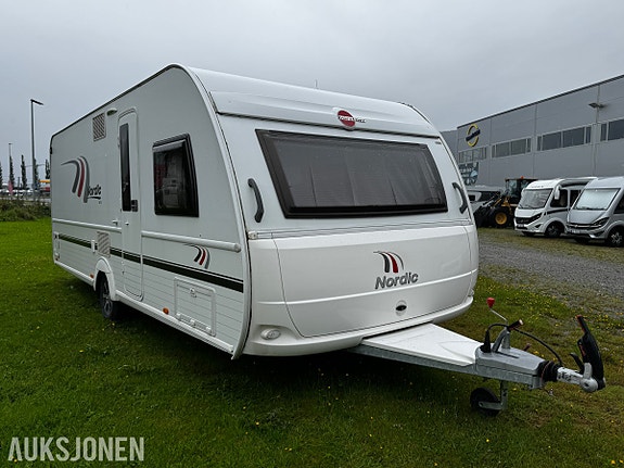 Bürstner AVERSO NORDIC 580 TS - 4 sengeplasser - WC/dusj - 3 of 30