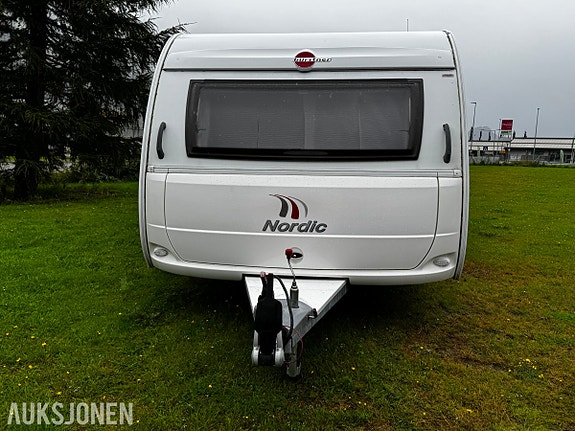 Bürstner AVERSO NORDIC 580 TS - 4 sengeplasser - WC/dusj - 2 of 30
