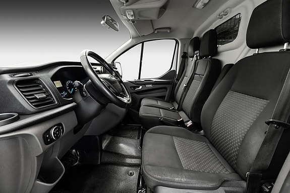 Ford Transit Custom 20 of 25