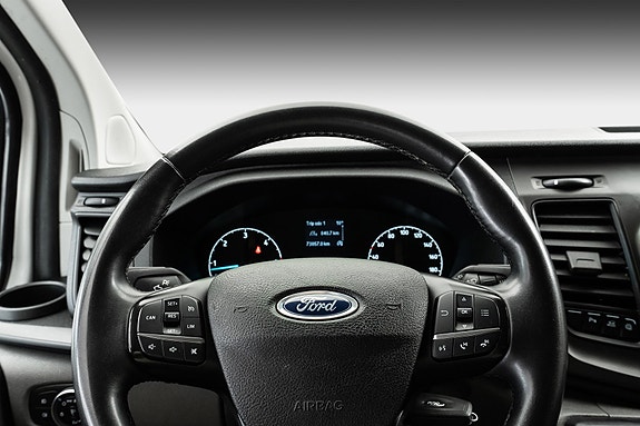 Ford Transit Custom 11 of 25
