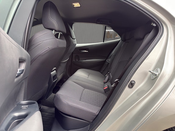 Toyota Corolla 16 of 18