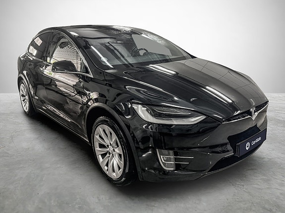 Tesla Model X 7 of 27