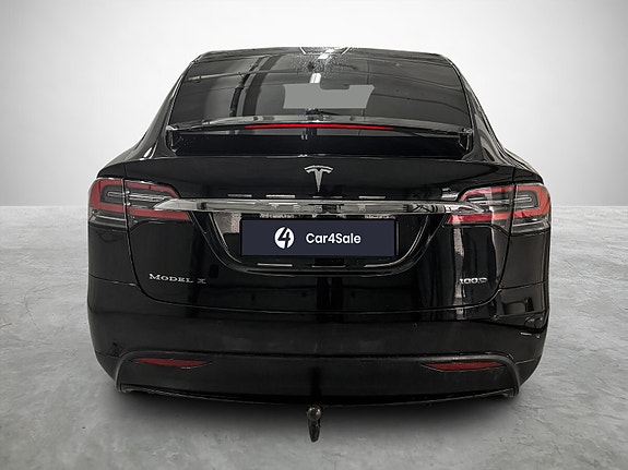 Tesla Model X 4 of 27