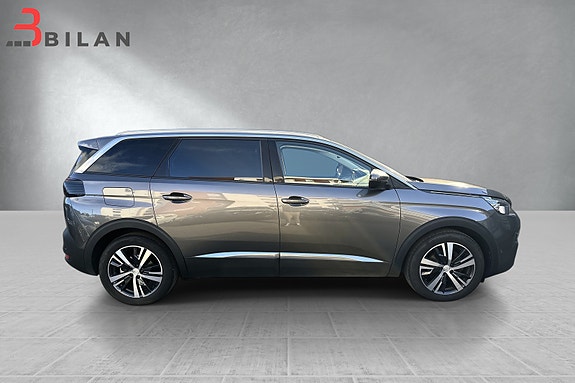 Peugeot 5008 10 of 30