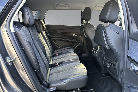 Peugeot 5008 18 of 30