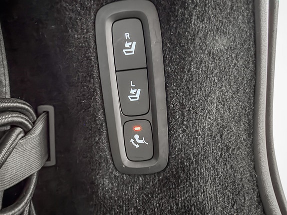 Volvo V90 24 of 28