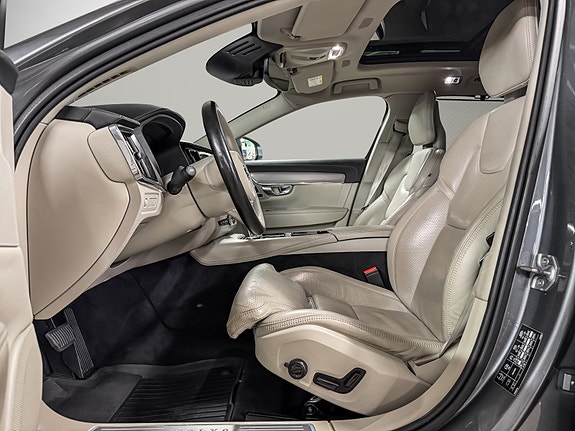 Volvo V90 10 of 28