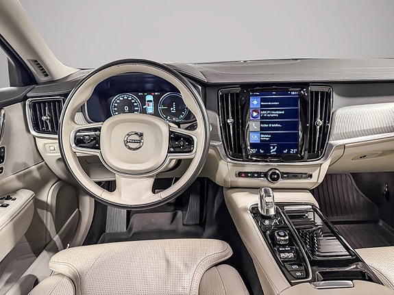 Volvo V90 13 of 28