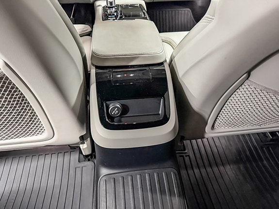 Volvo V90 20 of 28