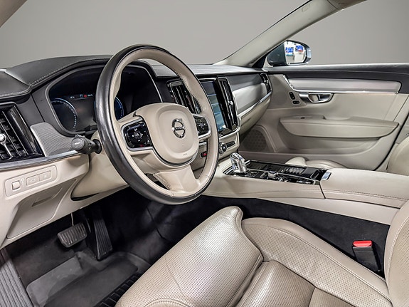 Volvo V90 11 of 28