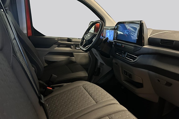 Ford Transit Custom 16 of 18