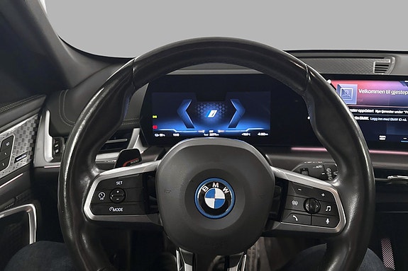 BMW iX1 12 of 25