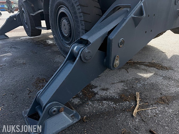 Liebherr A 934 C HD LITRONIC HJULGÅENDE MATERIALHÅNDTERINGSMASKIN - TØMMERKLO - GRABB 27 of 30