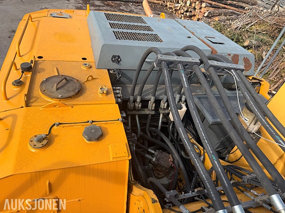 Liebherr A 934 C HD LITRONIC HJULGÅENDE MATERIALHÅNDTERINGSMASKIN - TØMMERKLO - GRABB 30 of 30