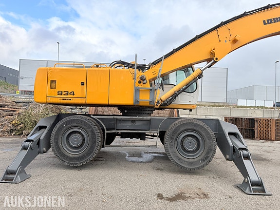 Liebherr A 934 C HD LITRONIC HJULGÅENDE MATERIALHÅNDTERINGSMASKIN - TØMMERKLO - GRABB 7 of 30