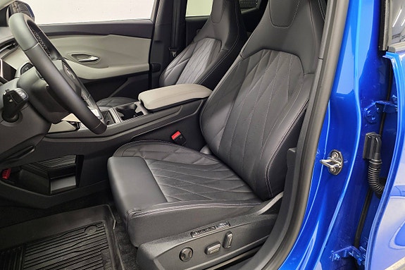 Ford Explorer 13 of 30