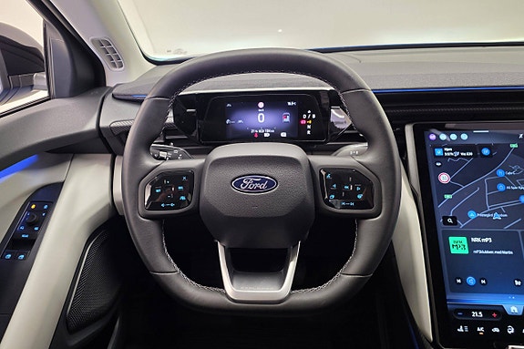 Ford Explorer 22 of 30