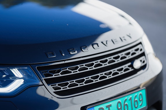 Land Rover Discovery 5 12 of 30