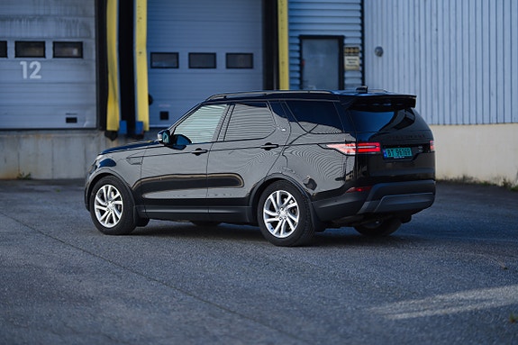 Land Rover Discovery 5 3 of 30