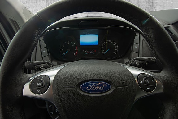Ford Transit 11 of 17
