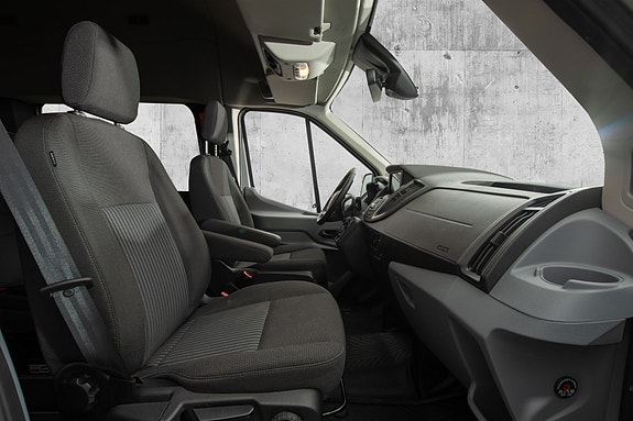 Ford Transit 13 of 17