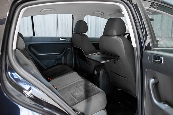 Volkswagen Golf Plus 28 of 30