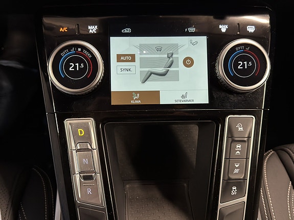 Jaguar I-PACE 21 of 25